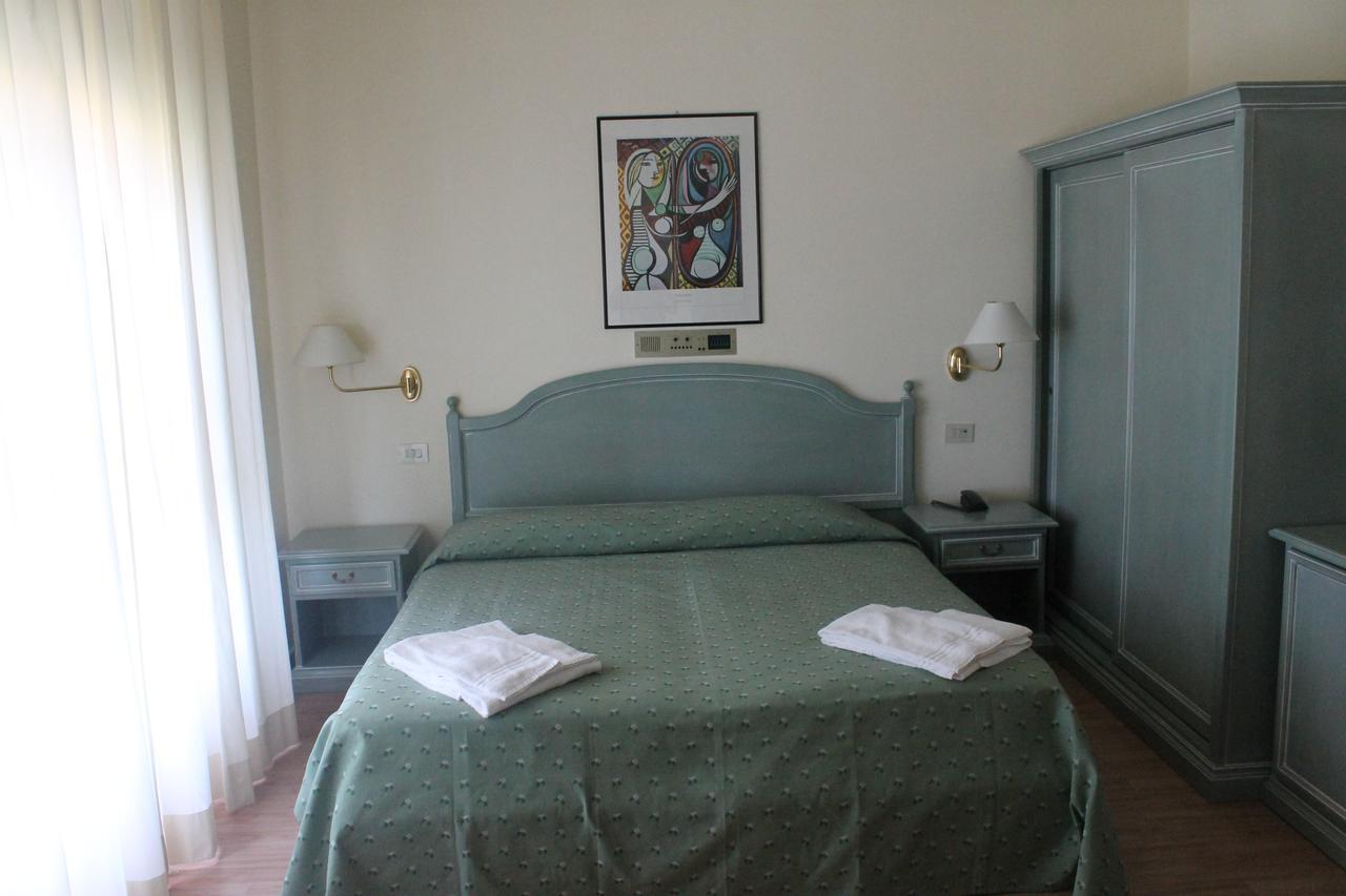 Hotel Silvi Silvi Marina Cameră foto
